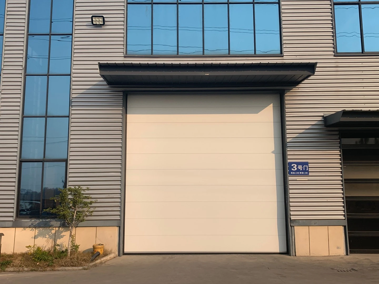 安必信工业门绥化服务站生产基地